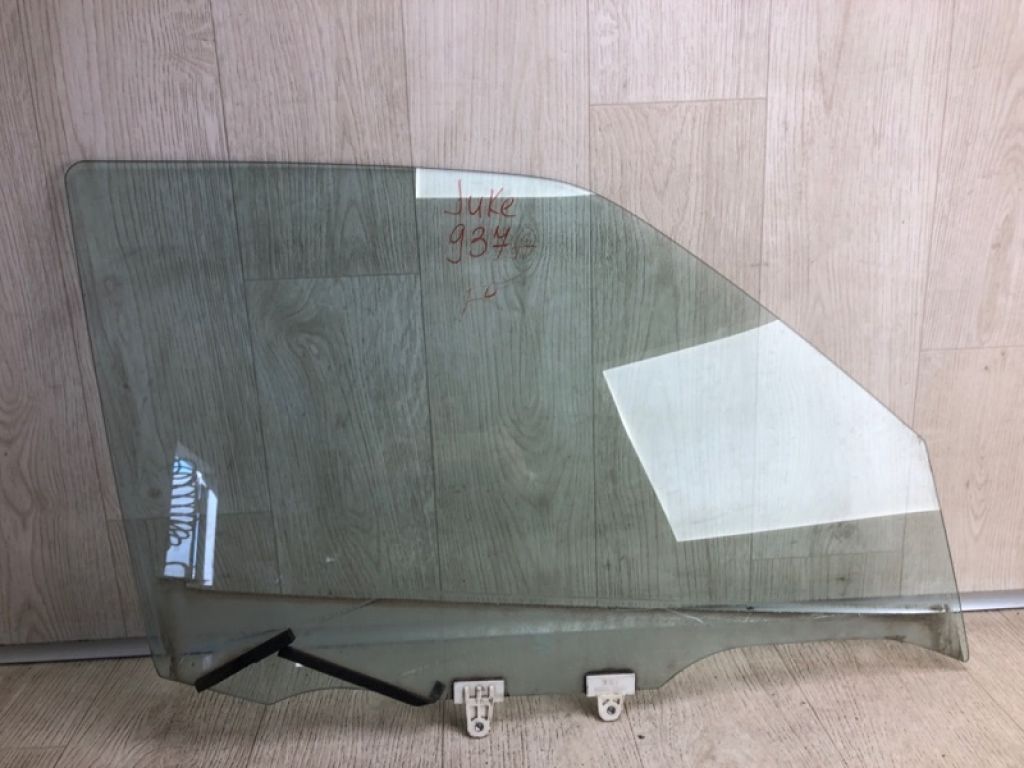 80300-1KA0B | Скло дверей передн. прав. NISSAN JUKE 10-19