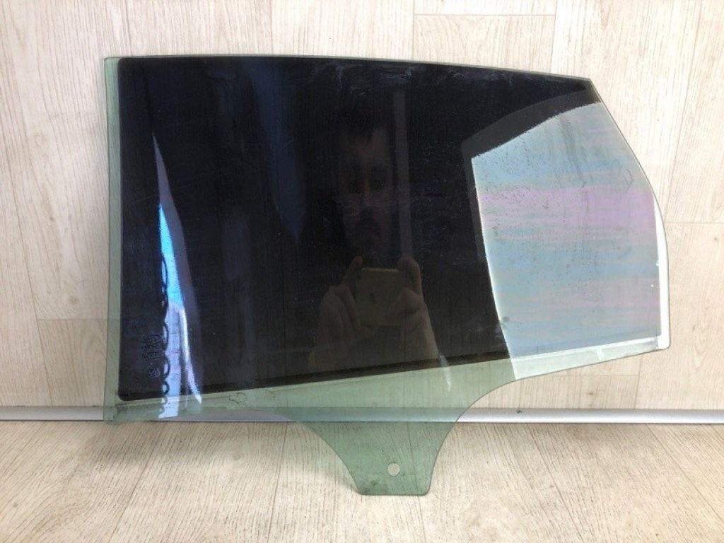 CP9Z-582571-2A | Стекло двери задн. прав. FORD FOCUS 10-18 - Фото 2