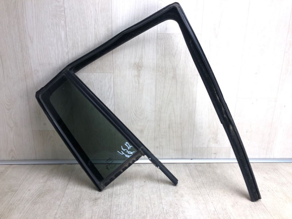 5160064AH | Скло дверей глухе задн. прав. JEEP COMPASS 06-16