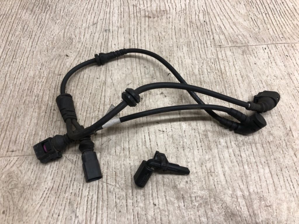 958 606 405 10 | Датчик ABS передн. прав. PORSCHE CAYENNE 10-18