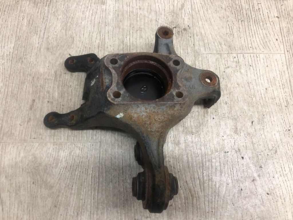 52710-2H000 | Цапфа задн. лів. HYUNDAI ELANTRA HD 06-11