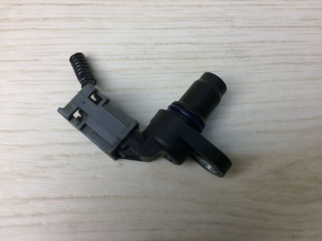 AS7Z-6B288-D | Датчик положення распредвала FORD ESCAPE 12-19