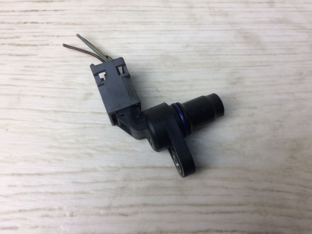 AS7Z-6B288-A | Датчик положения распредвала FORD FOCUS 10-18