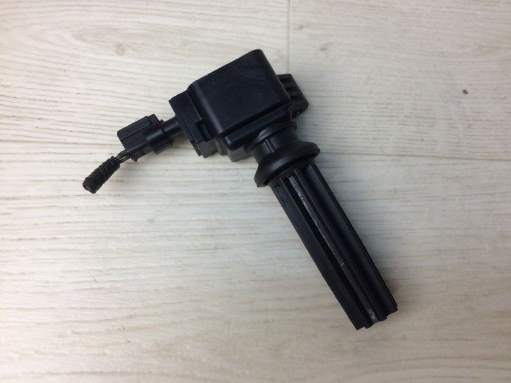 CM5Z-1202-9A | Котушка запалювання FORD FOCUS 10-18