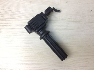 Катушка зажигания FORD FOCUS 10-18