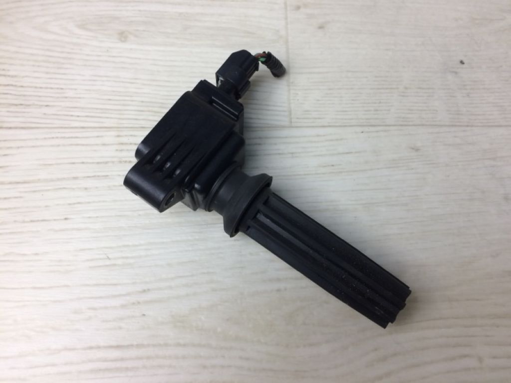 CM5Z-1202-9A | Катушка зажигания FORD FOCUS 10-18