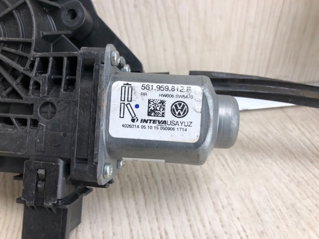 561 839 462 F | Стеклоподъемник задн. прав. VOLKSWAGEN PASSAT B8 14- - Фото 2