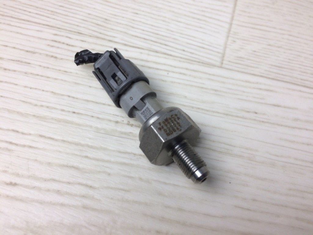 BL3Z-9F972-A | Датчик давления топлива FORD FOCUS 10-18