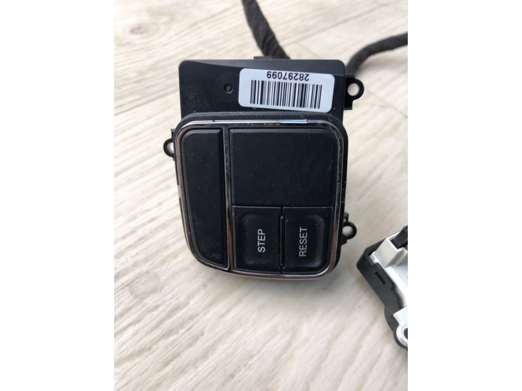56046094AF | Кнопки на руль JEEP COMPASS 06-16 - Фото 3