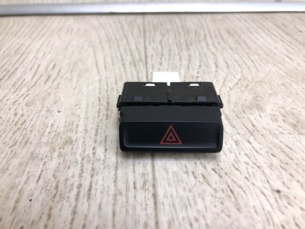 561 953 509 C FBY | Кнопка аварійної сигналізації VOLKSWAGEN PASSAT B8 14-