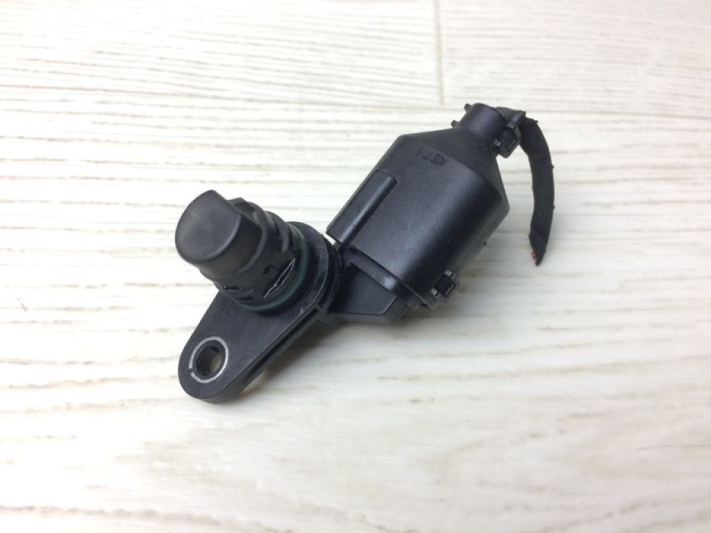 39350-25010 | Датчик положения распредвала KIA FORTE/CERATO TD 08-13