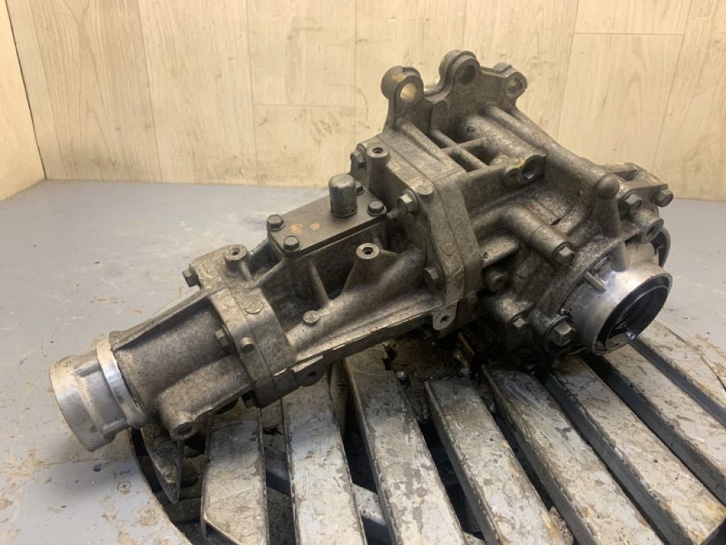 3200A067 | Роздавальна коробка MITSUBISHI OUTLANDER XL 05-13