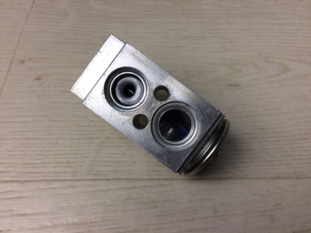 97626-3R000 | Клапан кондиционера HYUNDAI SONATA YF 10-14