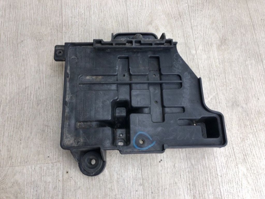 37150-2S000 | Полиця акумулятора HYUNDAI TUCSON LM 09-15