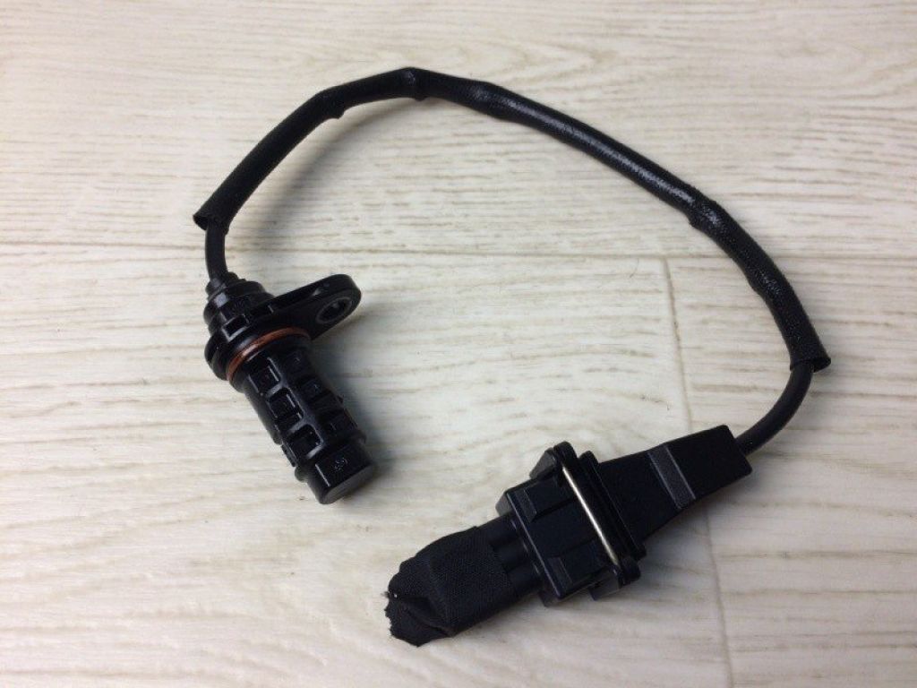 39180-25300 | Датчик положения коленвала HYUNDAI SONATA YF 10-14