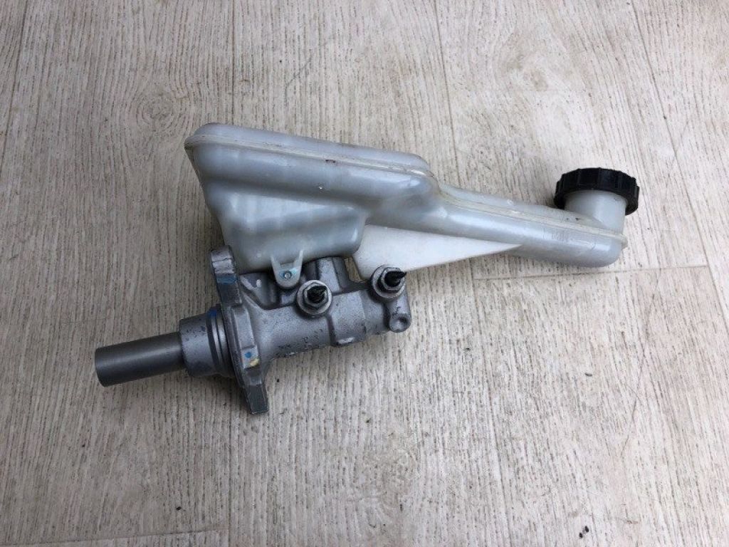 DG9Z-2140-A | Головний гальмівний циліндр FORD FUSION 14-