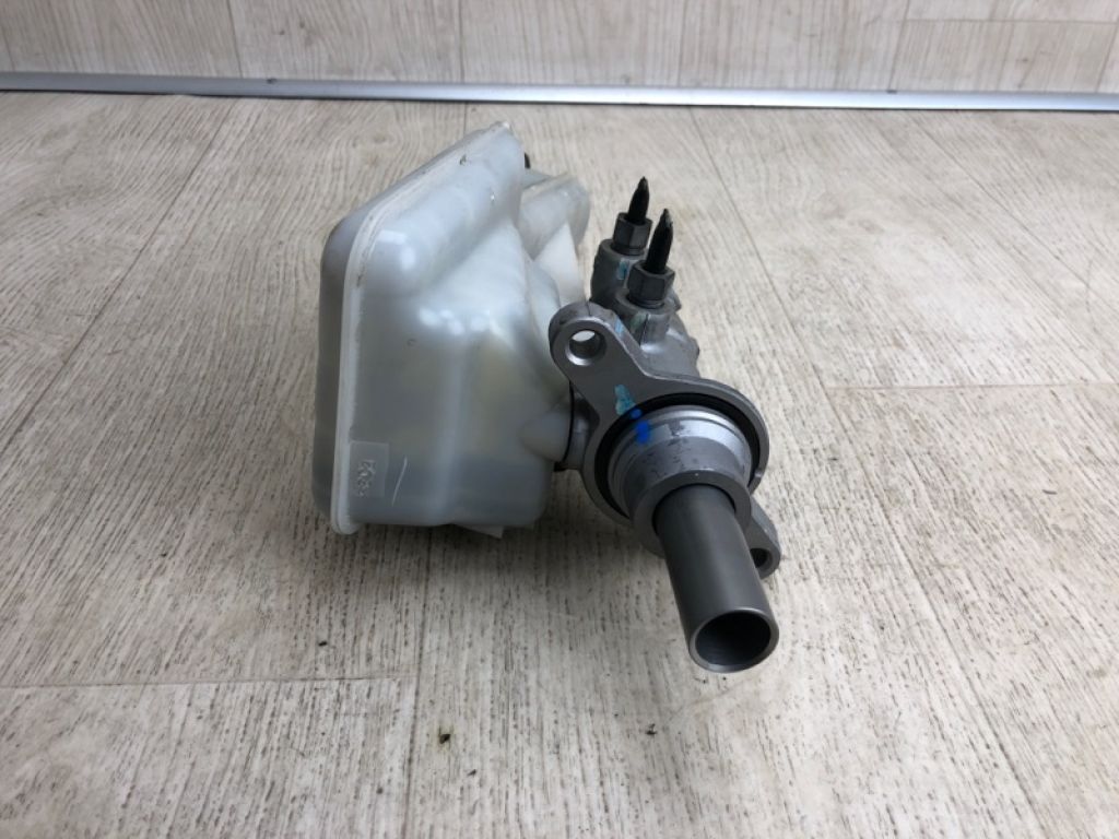 DG9Z-2140-A | Головний гальмівний циліндр FORD FUSION 14- - Фото 2