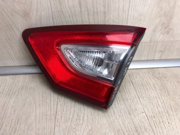 Фонарь внутренний прав. FORD FUSION 14-