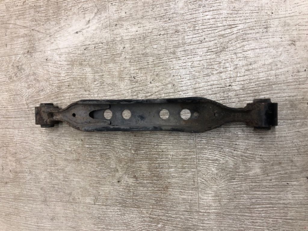 55110-1KD0A | Важіль задньої підвіски нижній поперечний NISSAN JUKE 10-19 - Фото 3