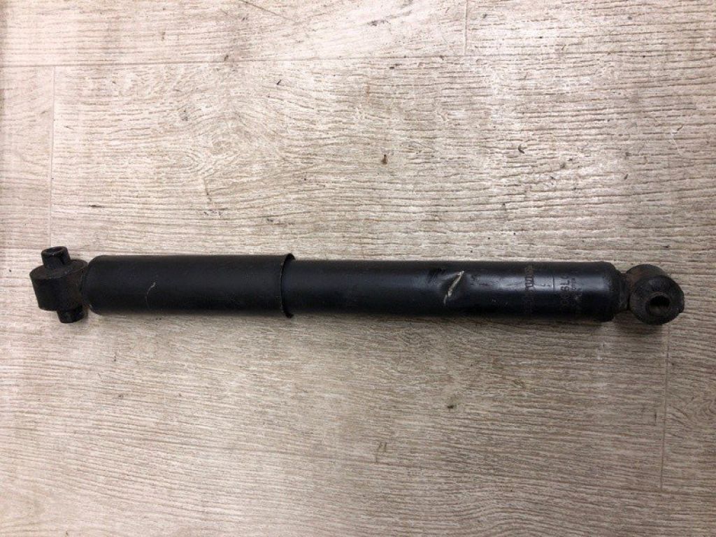 E6210-JM01A | Амортизатор задн. NISSAN ROGUE 08-15 - Фото 3