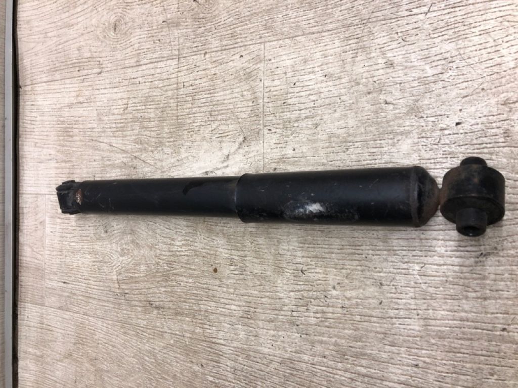 E6210-JM01A | Амортизатор задн. NISSAN ROGUE 08-15 - Фото 2