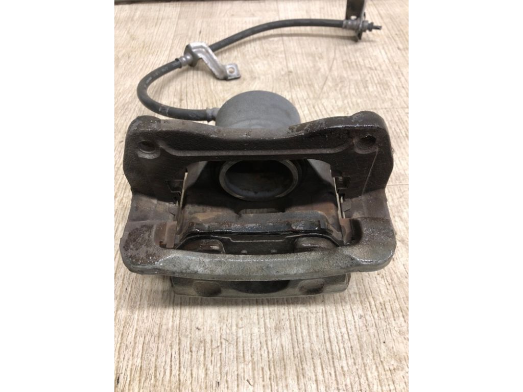 58110-C6000 | Суппорт тормозной передн. лев. KIA SORENTO UM 14- - Фото 3