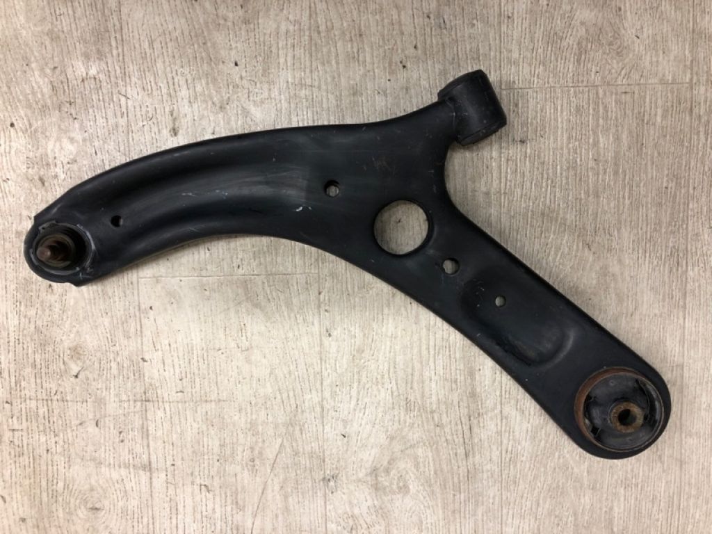 54501-A7000 | Рычаг передней подвески нижний прав. KIA FORTE YD 12-