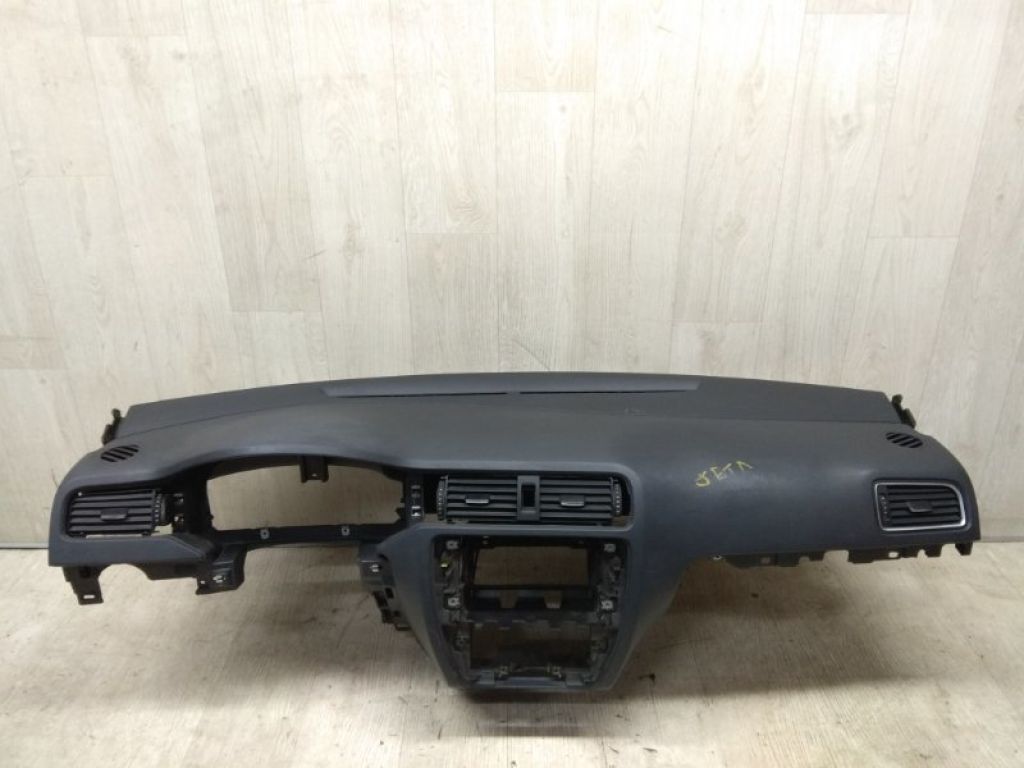 5C7 857 001 B 82V | торпедо VOLKSWAGEN JETTA USA 10-17