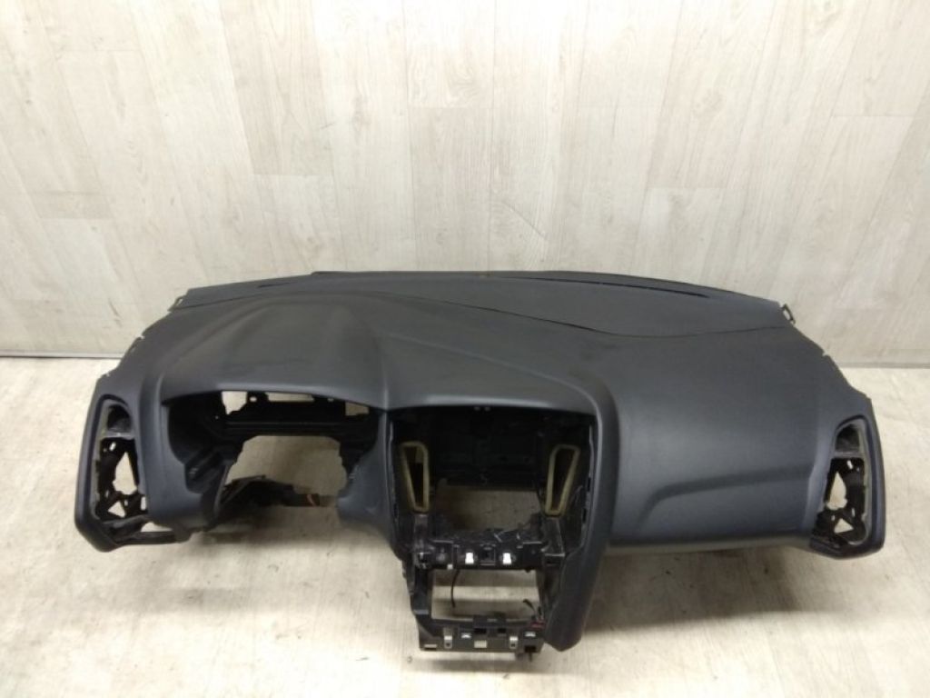 DV6Z-5804320-GA | торпедо FORD FOCUS 10-18