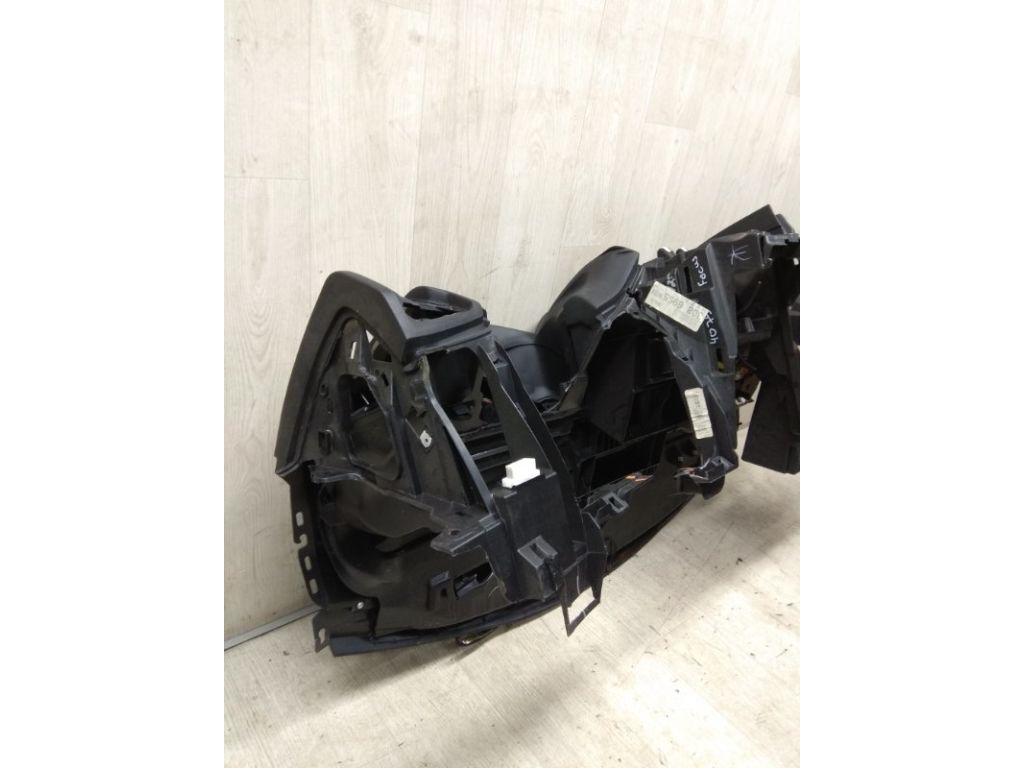 DV6Z-5804320-GA | торпедо FORD FOCUS 10-18 - Фото 12