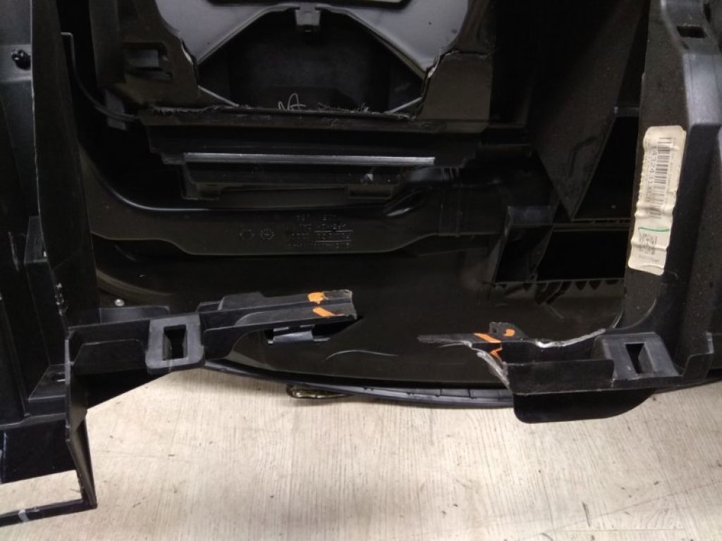 DV6Z-5804320-GA | торпедо FORD FOCUS 10-18 - Фото 14