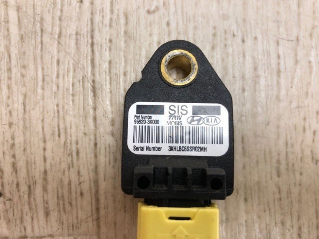 95920-3K000 | Датчик удара HYUNDAI SONATA YF 10-14 - Фото 2