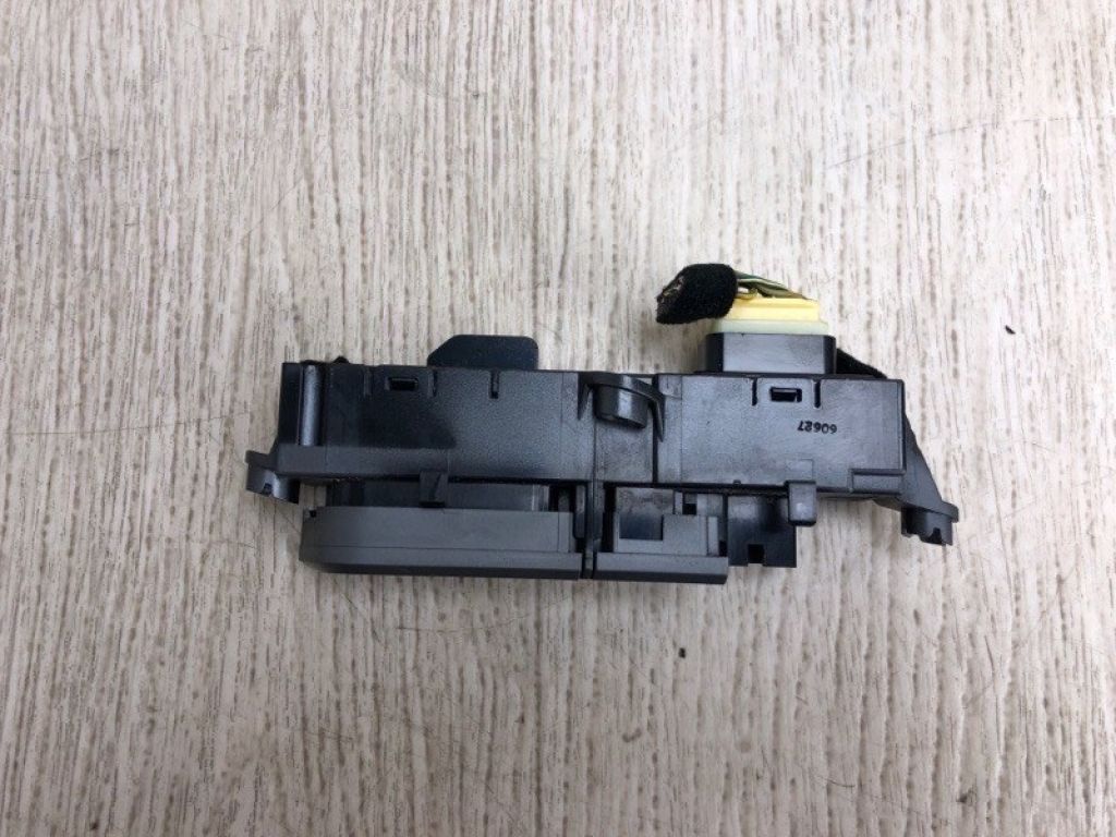 93300-F2BB0UN5 | Блок кнопок консолі HYUNDAI ELANTRA AD 16- - Фото 2