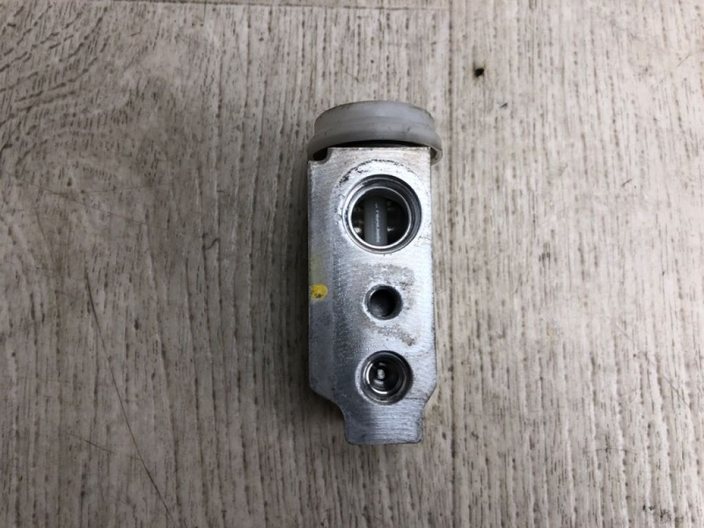 97626-A7000 | Клапан кондиционера HYUNDAI ELANTRA AD 16-