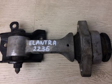 Подушка двигуна нижня передн. HYUNDAI ELANTRA MD 10-15
