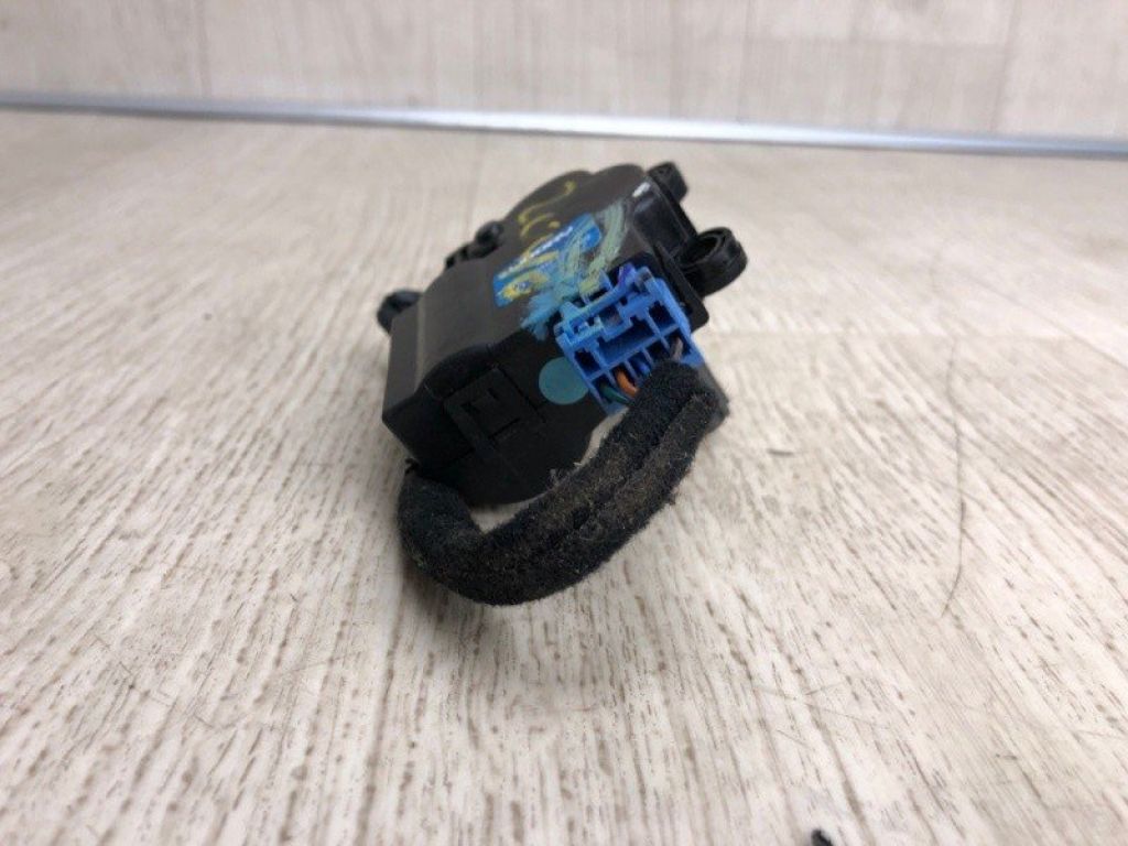 97124-F2000 | Моторчик заслінки пічки HYUNDAI ELANTRA AD 16- - Фото 2