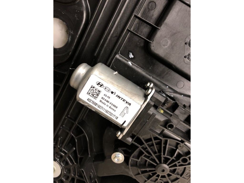 82481-F3030 | Стеклоподъемник передн. прав. HYUNDAI ELANTRA AD 16- - Фото 2