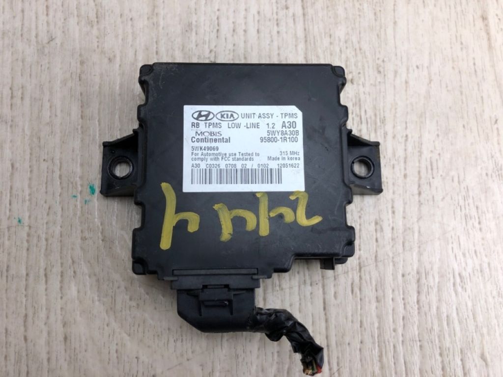 95800-1R100 | Блок керування тиском в шинах HYUNDAI ACCENT RB 10-