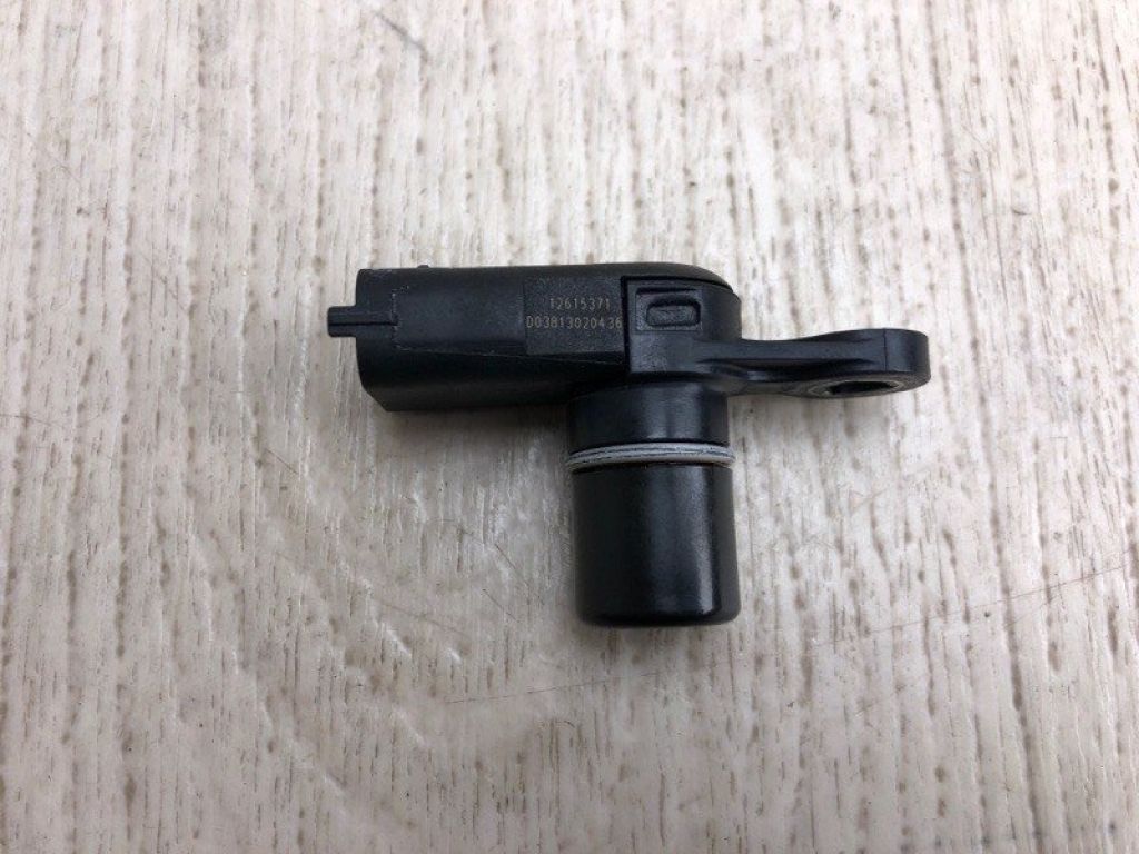 12615371 | Датчик положения распредвала CADILLAC XTS 13-17