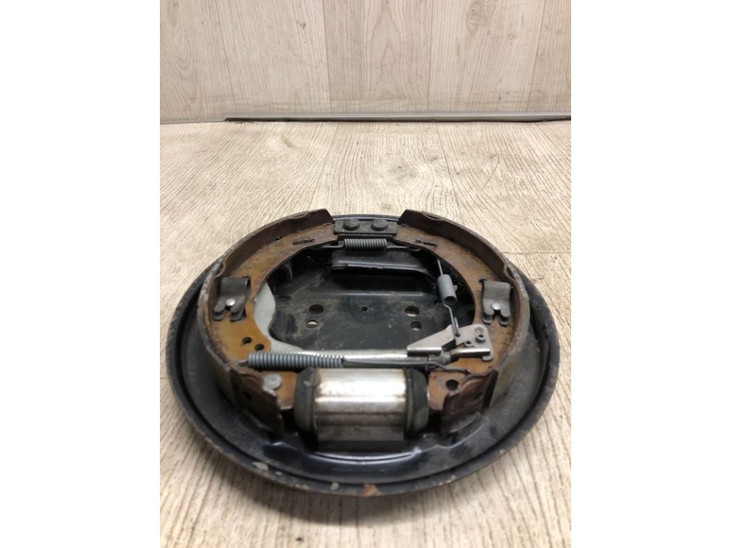 8V5Z-2212-B | Тормозной механизм задн. лев. FORD FIESTA 08-17 - Фото 3