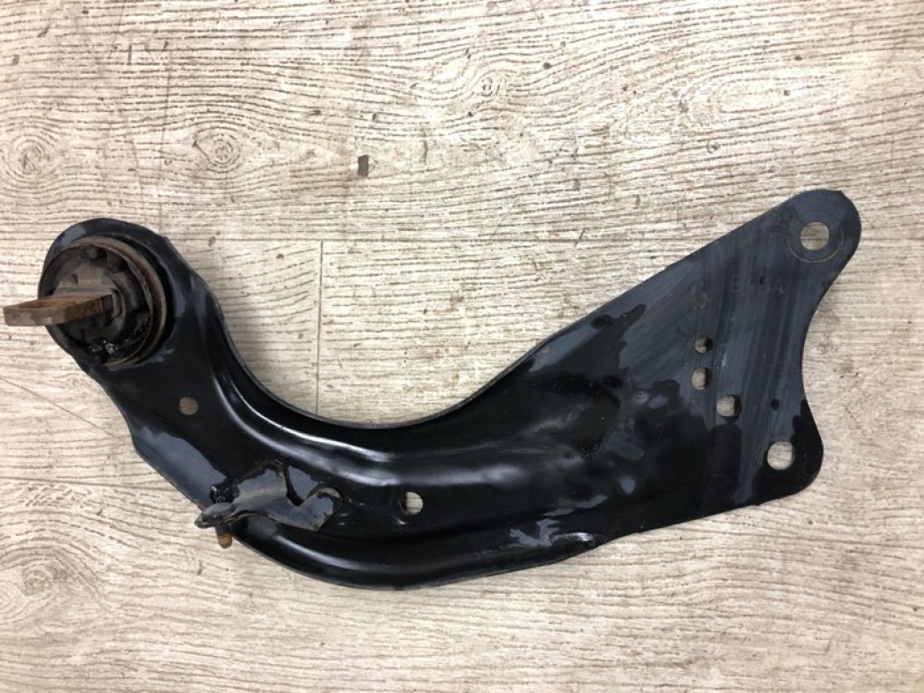 BJS7-28-200 | Важіль задньої підвіски поздовжній прав. MAZDA 3 BM 13-19 - Фото 3