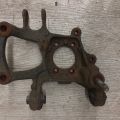 B45A-26-11X | Цапфа задн. прав. MAZDA 3 BM 13-19 - Превью 2