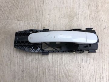 Ручка двері зовнішня задн. лів. VOLKSWAGEN JETTA USA 10-17