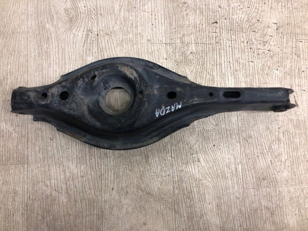 B45A-28-350C | Рычаг задней подвески поперечный MAZDA 3 BM 13-19