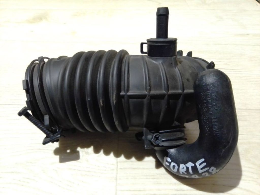 28140-3X320 | патрубок повітряного фільтра KIA FORTE YD 12-