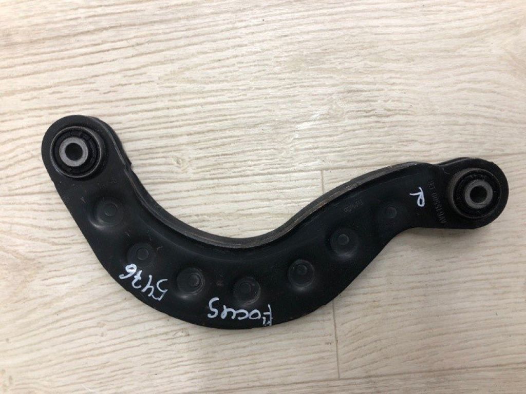 AV6Z-5500-B | Рычаг задней подвески поперечный верхний FORD FOCUS 10-18 - Фото 4