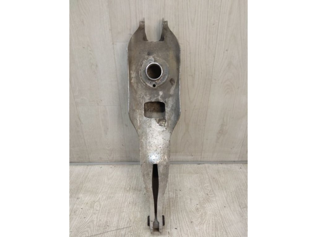 68200065AC | Важіль задньої підвіски нижній поперечний CHRYSLER 200 14-16 - Фото 4