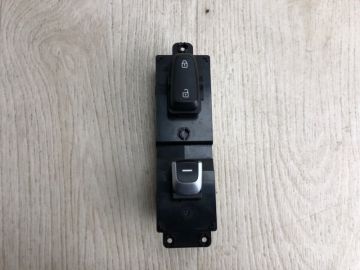 Кнопка склопідіймача передн. прав. KIA OPTIMA JF 15-20