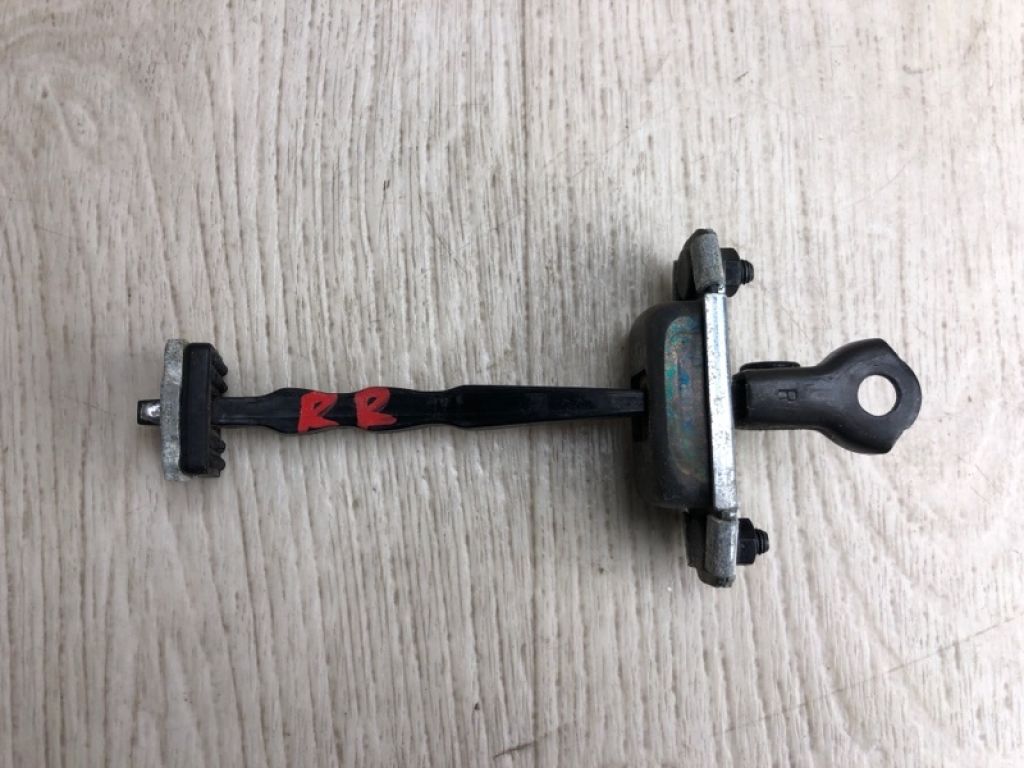 79490-D5000 | Обмежувач дверей задн. прав. KIA OPTIMA JF 15-20