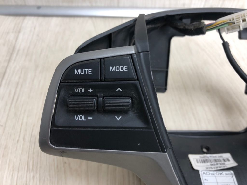 96700-F2030 | Кнопки на руль HYUNDAI ELANTRA AD 16- - Фото 2